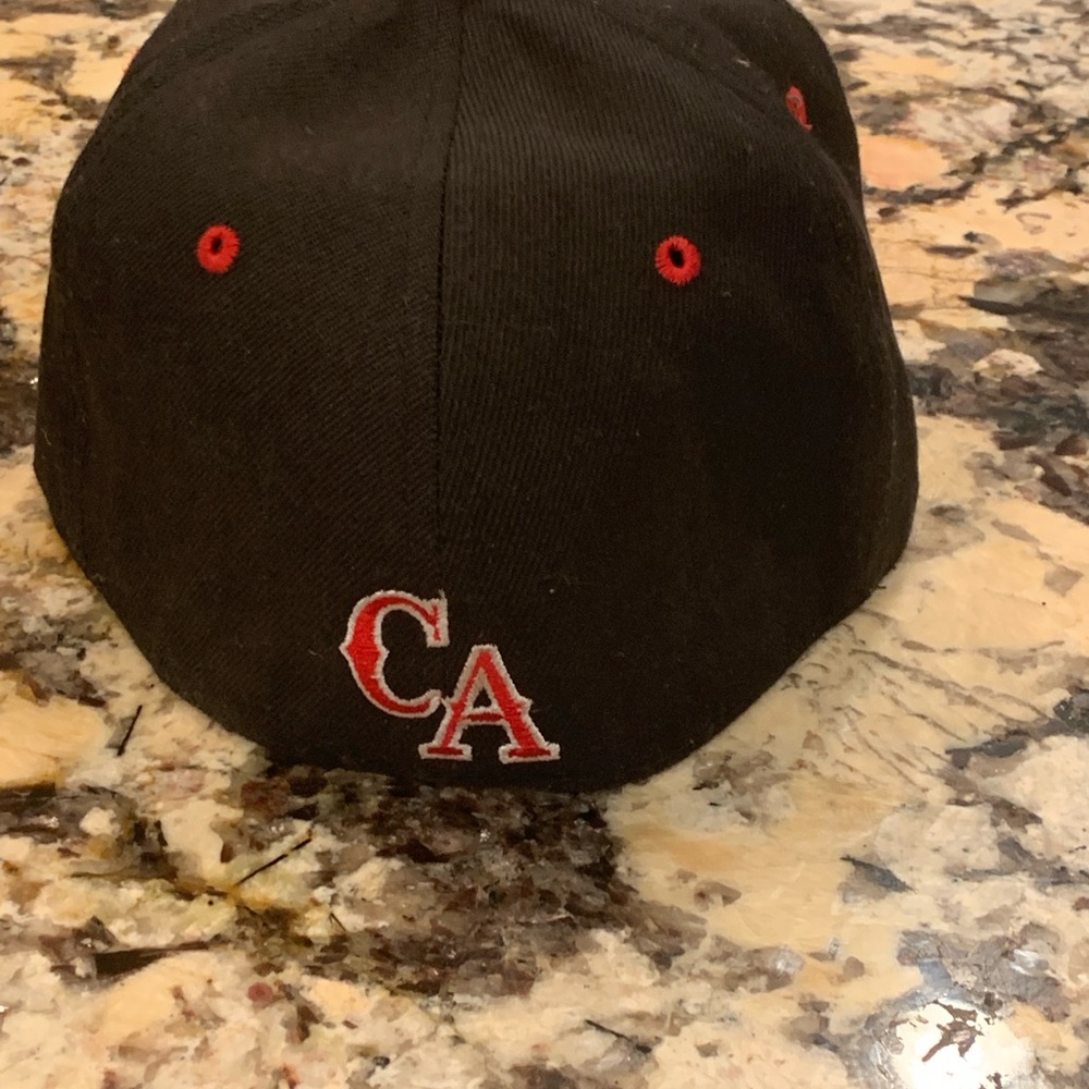 CA fitted hat - Picture 2 of 2
